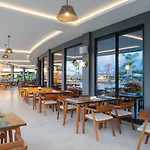 Liu Hotel 5*