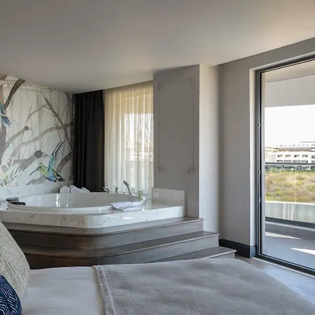 Hotel Liu 5*