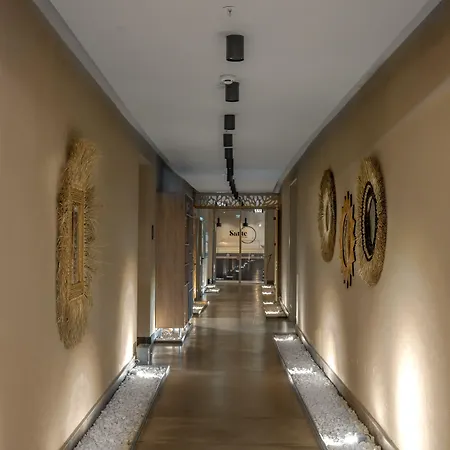 Liu Hotel 5*