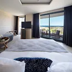Liu Hotel 5*