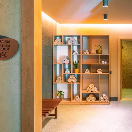 Hotel Liu